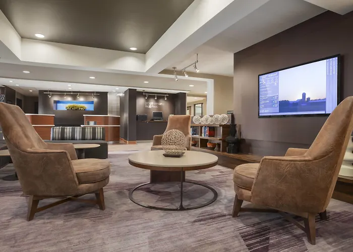Courtyard By Marriott Hotel 3*