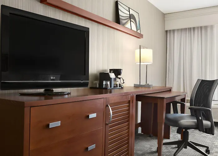Courtyard By Marriott Springfield