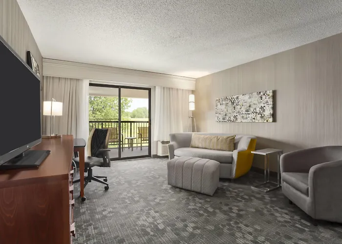 Hotel Courtyard By Marriott