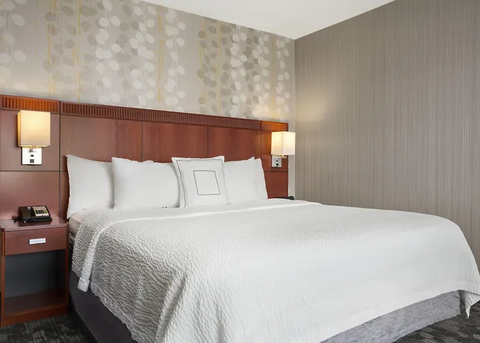 Hotel Courtyard By Marriott 3*