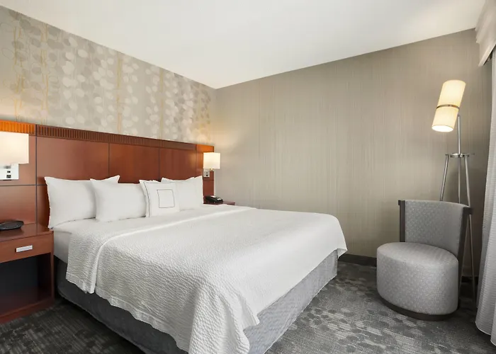 Courtyard By Marriott Hotel