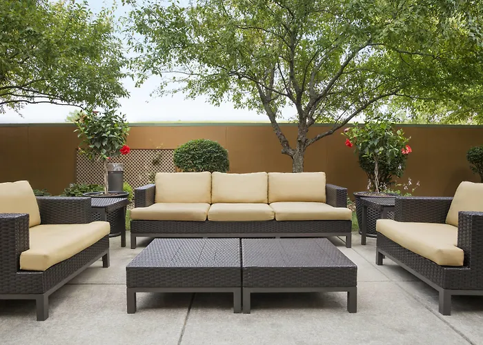 Courtyard By Marriott Hotel 3*
