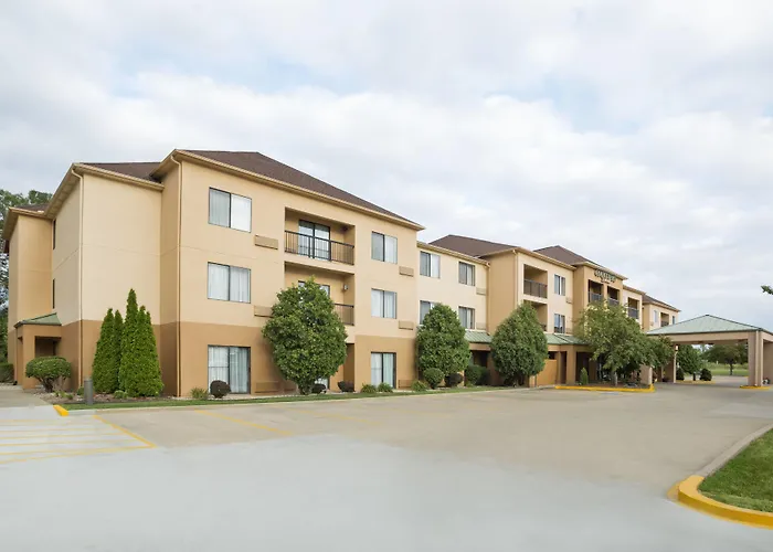 Hotel Courtyard By Marriott