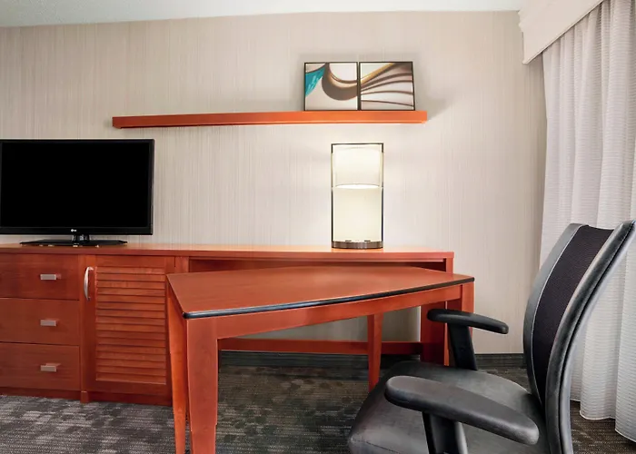 Hotel Courtyard By Marriott Springfield