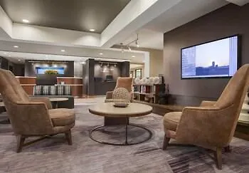 Courtyard By Marriott Hotel Springfield
