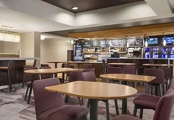 Courtyard By Marriott Hotel