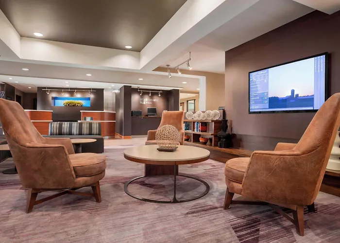 Courtyard By Marriott Hotel 3*