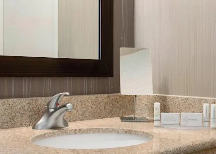 Courtyard By Marriott