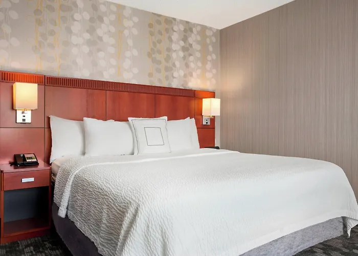 Hotel Courtyard By Marriott 3*