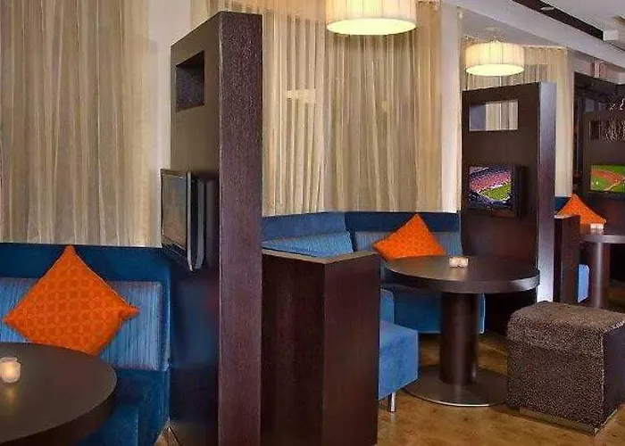 Courtyard By Marriott