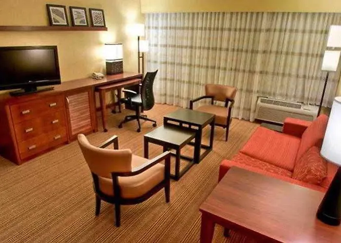 Hotel Courtyard By Marriott Springfield