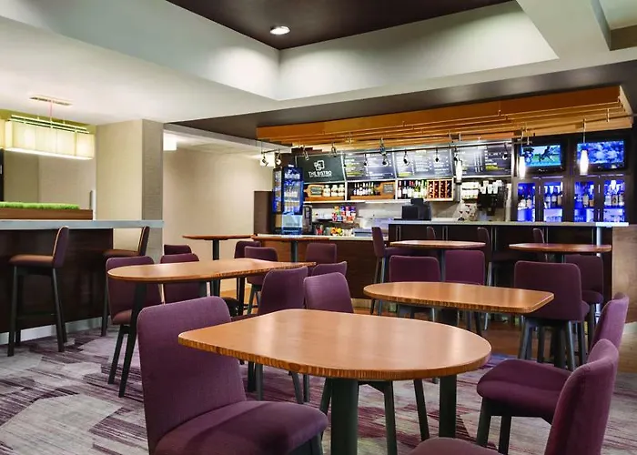 Courtyard By Marriott Springfield